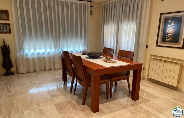 4 bedroom Villa for sale in La Bisbal d'Empordà with pool garage - € 550,000 (Ref: 8696918)