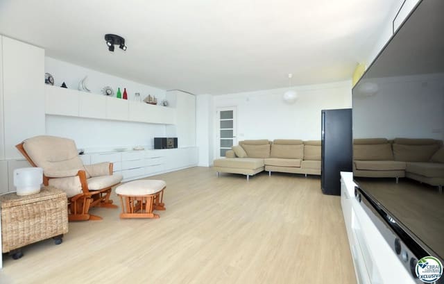 2 soverom Leilighet til salgs i Roses med garasje - € 385 000 (Ref: 8705304)