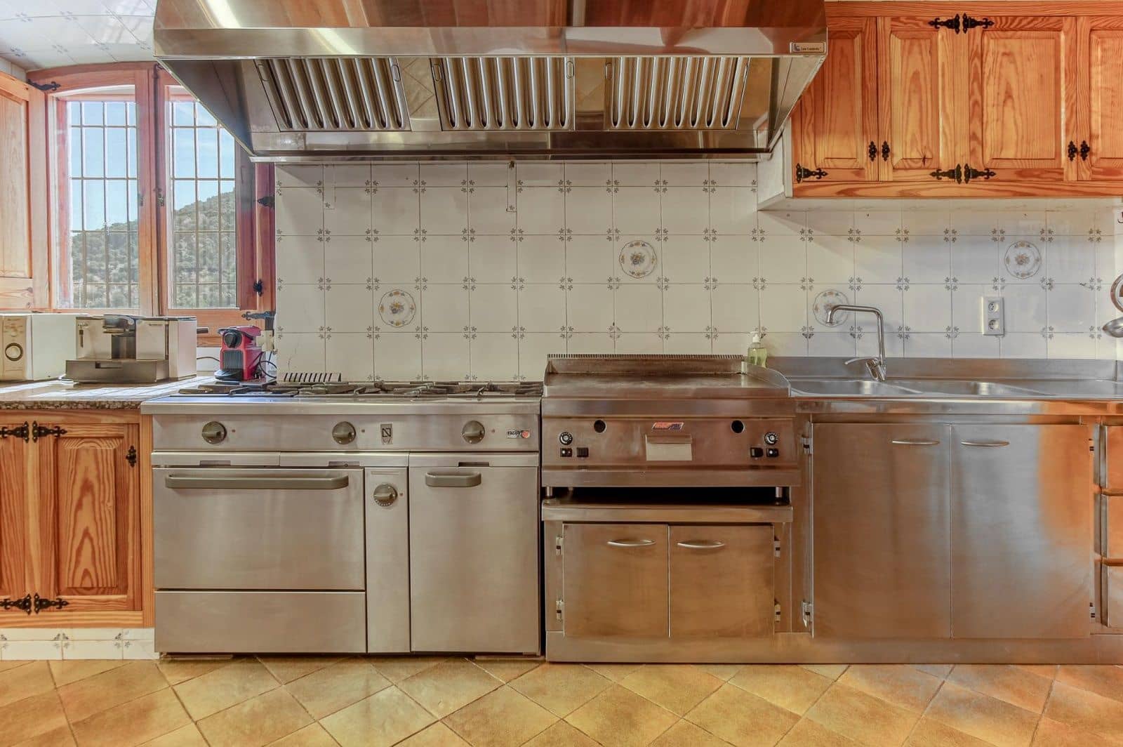 5 slaapkamer Villa te koop in Tordera met zwembad garage - € 1.200.000 (Ref: 8800313)