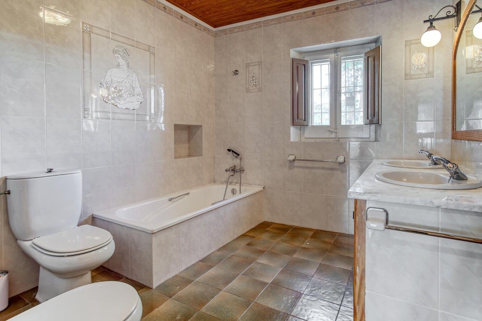 5 slaapkamer Villa te koop in Tordera met zwembad garage - € 1.200.000 (Ref: 8800313)