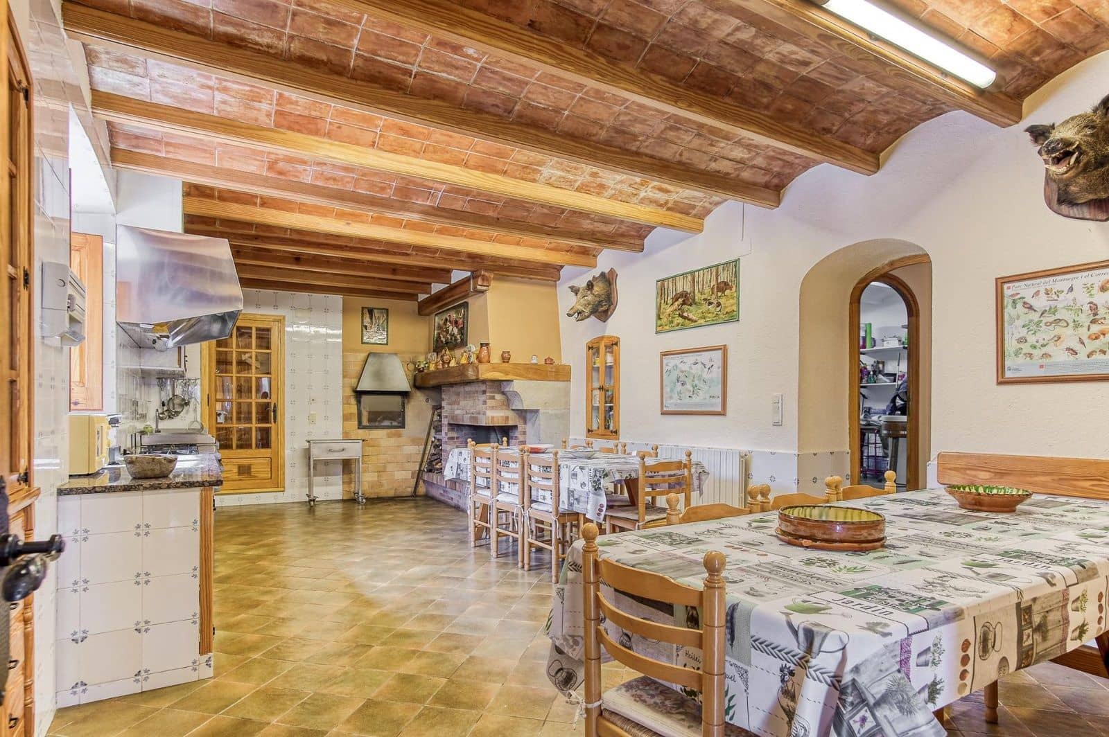 5 slaapkamer Villa te koop in Tordera met zwembad garage - € 1.200.000 (Ref: 8800313)