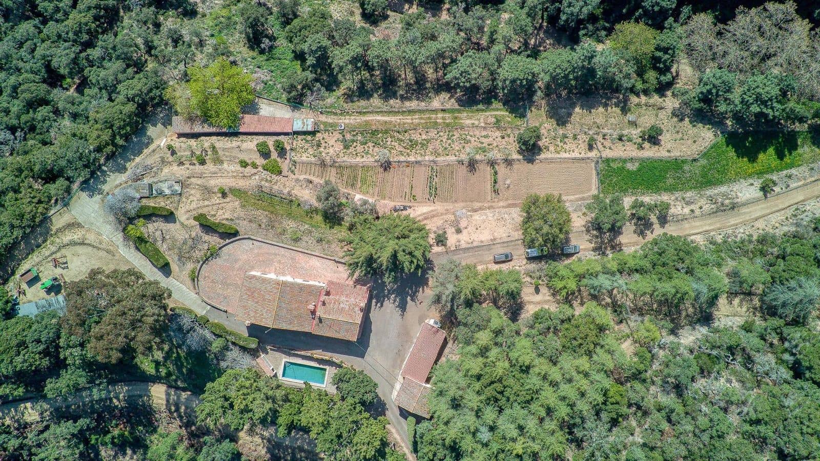 5 slaapkamer Villa te koop in Tordera met zwembad garage - € 1.200.000 (Ref: 8800313)