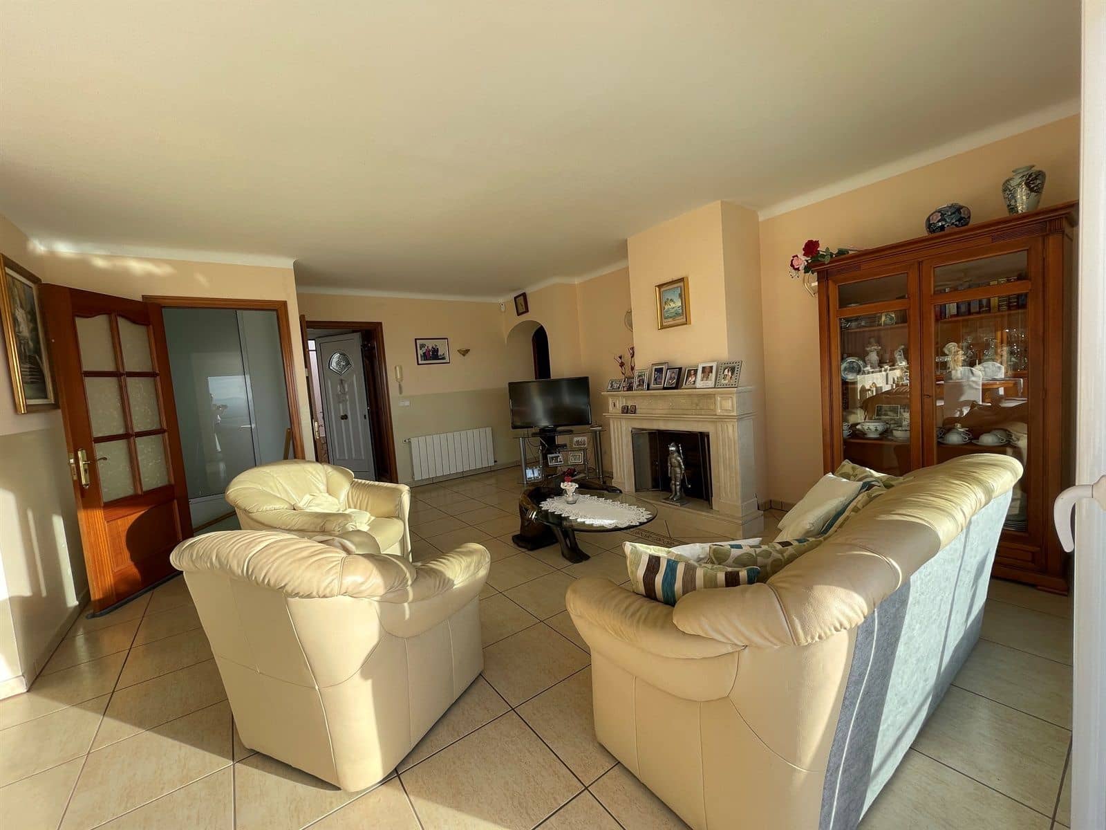 4 soverom Villa til salgs i El Mas Fumats med svømmebasseng garasje - € 780 000 (Ref: 8800314)