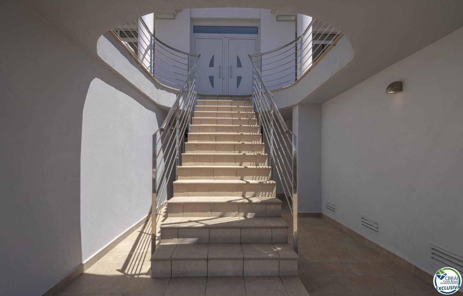 3 soveværelse Villa til salg i Palau-saverdera med swimmingpool garage - € 1.180.000 (Ref: 8800315)