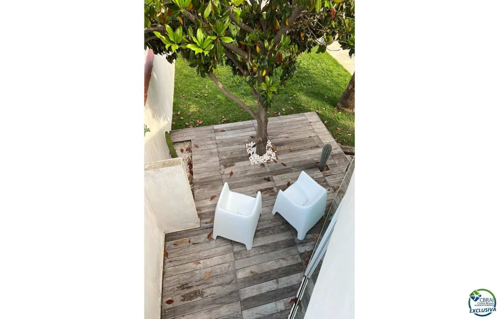 4 Zimmer Villa zu verkaufen in Empuriabrava mit Pool Garage - 1.099.000 € (Ref: 8800322)