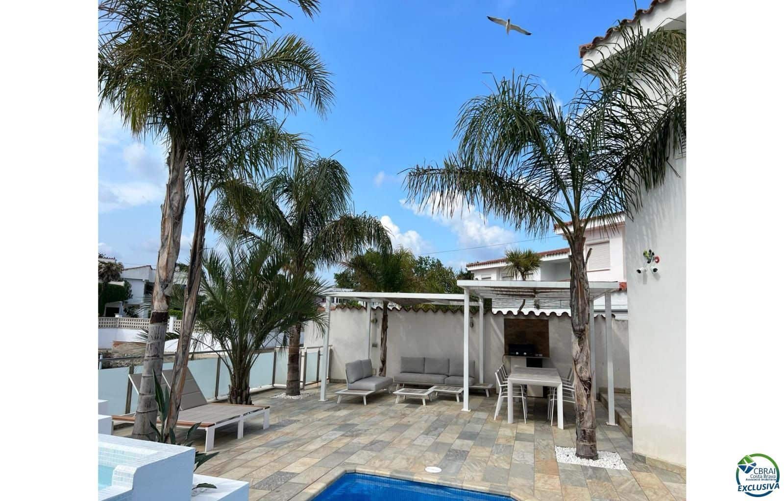 4 Zimmer Villa zu verkaufen in Empuriabrava mit Pool Garage - 1.099.000 € (Ref: 8800322)