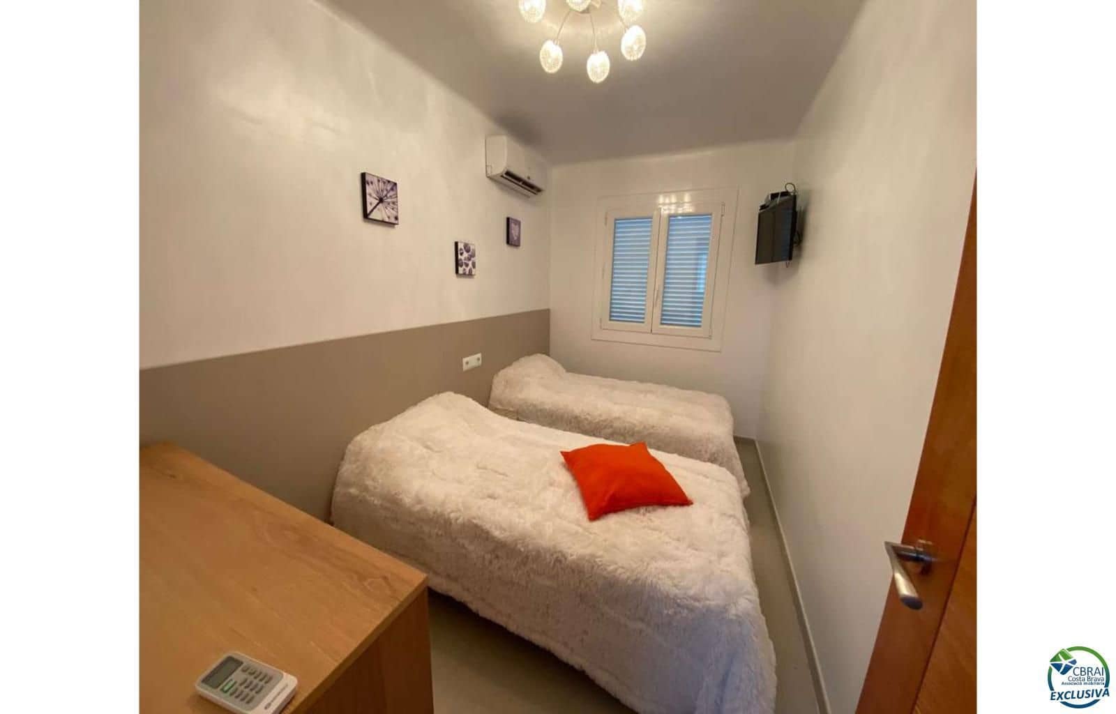 4 Zimmer Villa zu verkaufen in Empuriabrava mit Pool Garage - 1.099.000 € (Ref: 8800322)