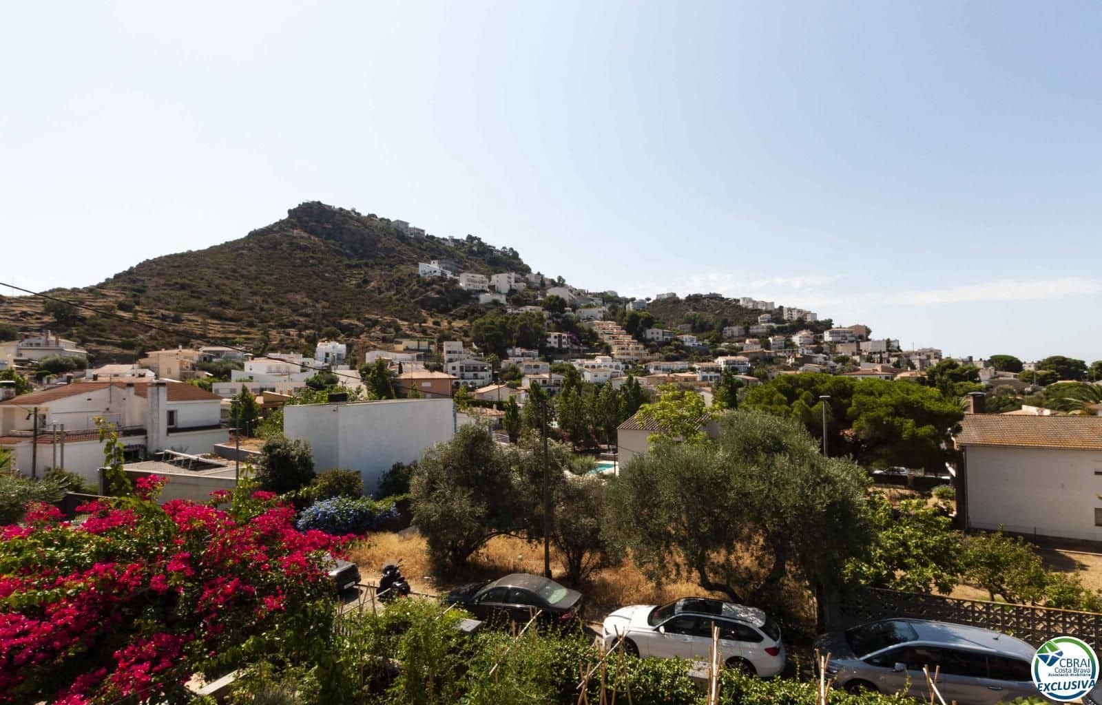 3 bedroom Flat for sale in Roses - € 319,000 (Ref: 8800338)