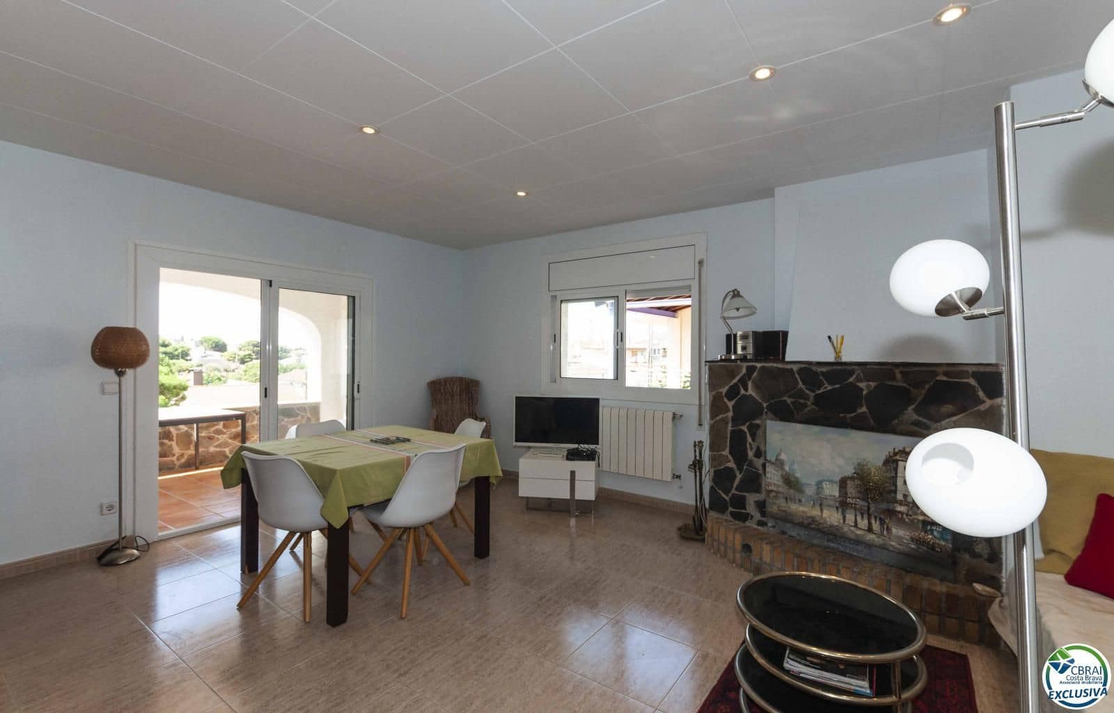 3 bedroom Flat for sale in Roses - € 319,000 (Ref: 8800338)
