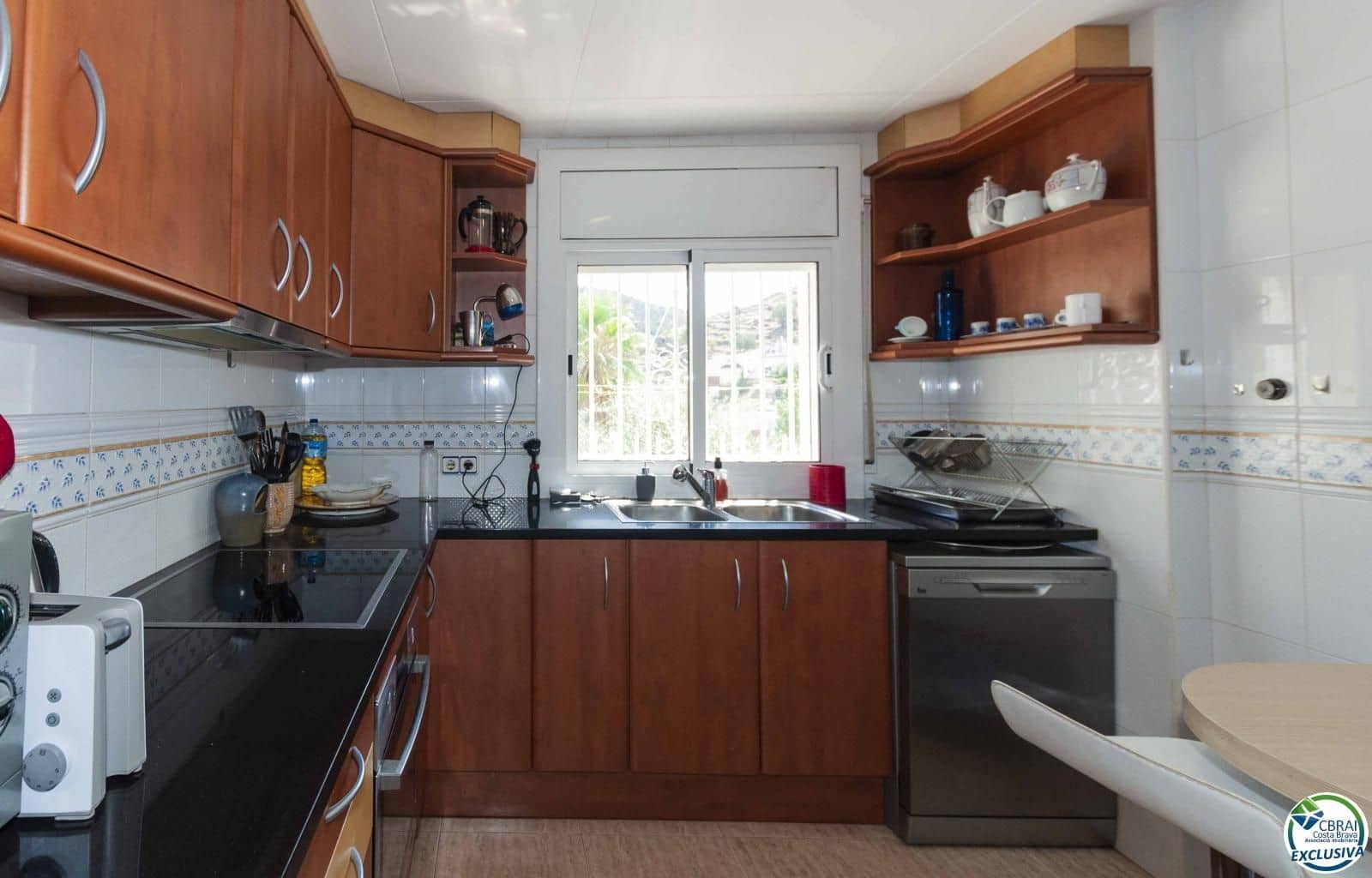 3 bedroom Flat for sale in Roses - € 319,000 (Ref: 8800338)