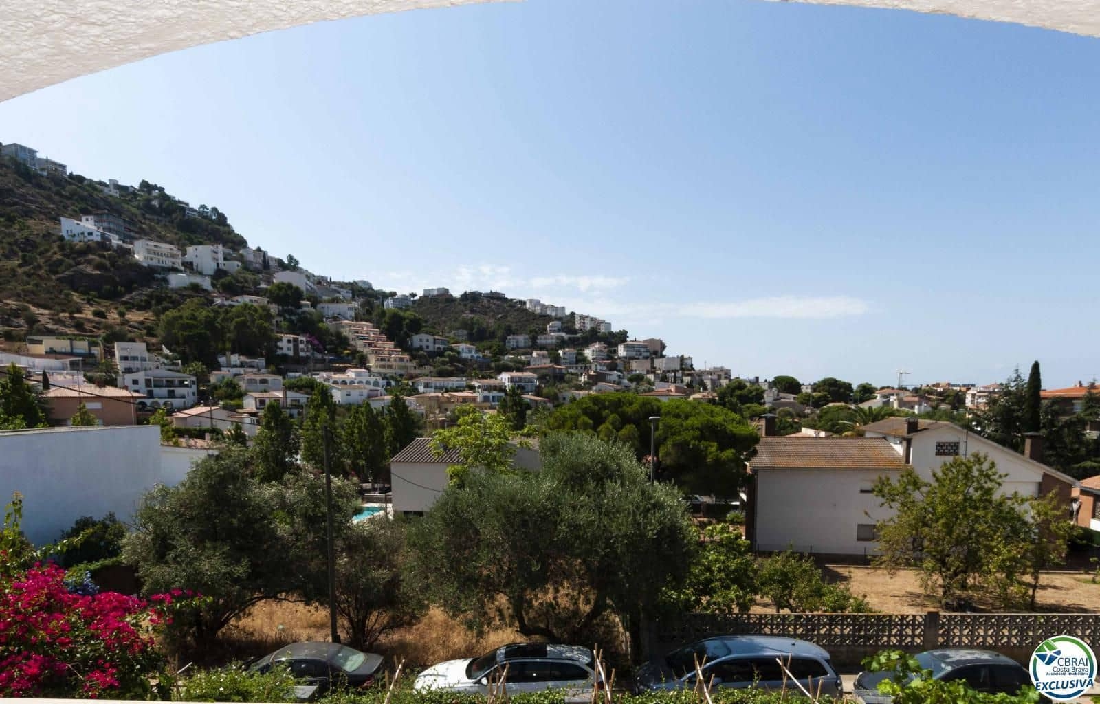 3 bedroom Flat for sale in Roses - € 319,000 (Ref: 8800338)