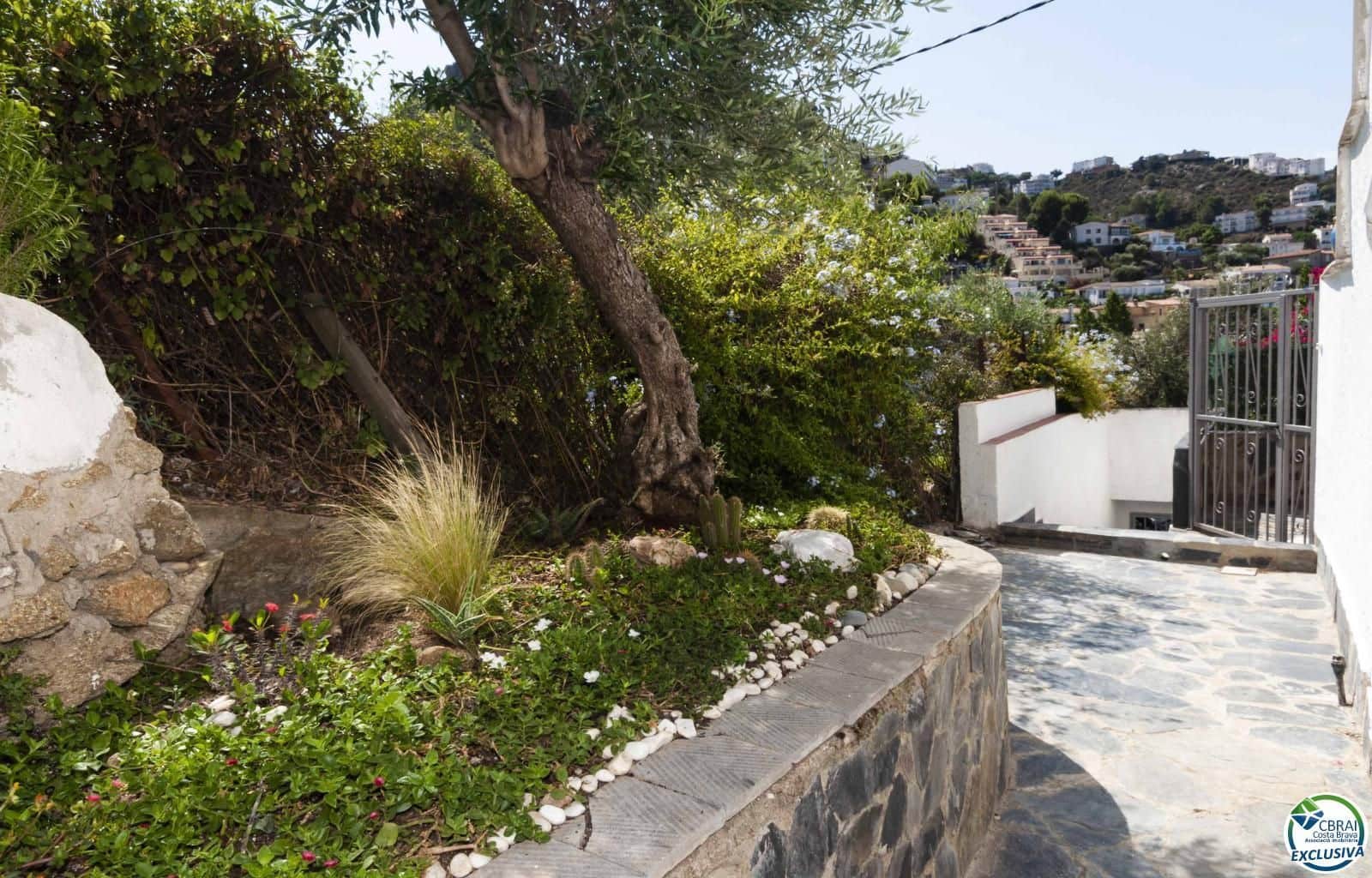 3 bedroom Flat for sale in Roses - € 319,000 (Ref: 8800338)