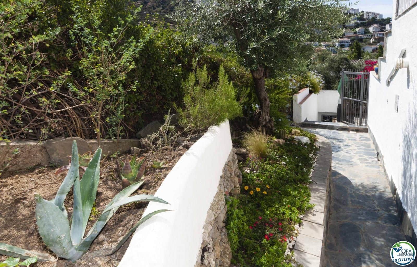 3 bedroom Flat for sale in Roses - € 319,000 (Ref: 8800338)