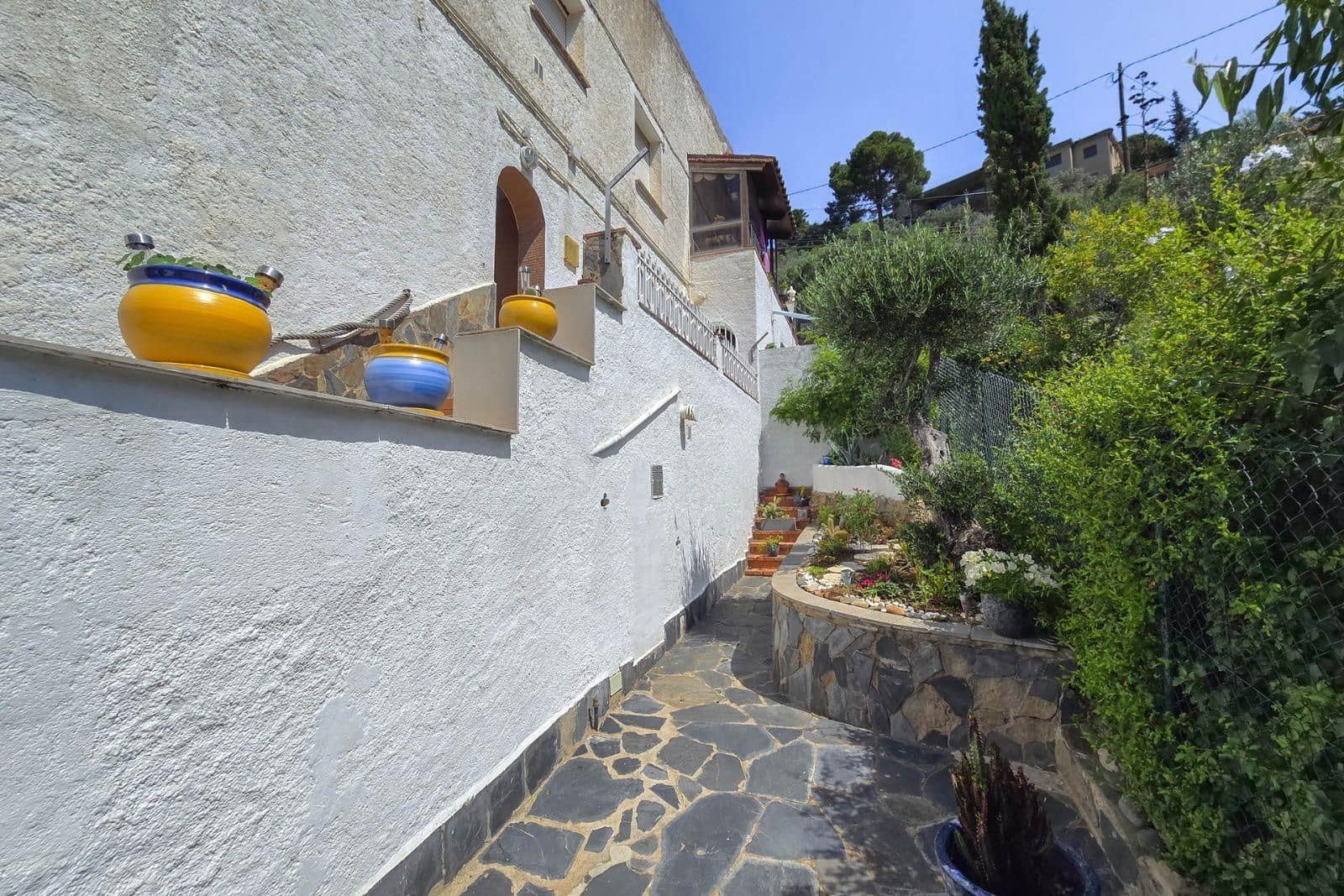 3 bedroom Flat for sale in Roses - € 319,000 (Ref: 8800338)