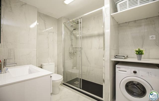 2 soveværelse Lejlighed til salg i Empuriabrava, Castelló d'Empúries - € 360.000 (Ref: 8800341)