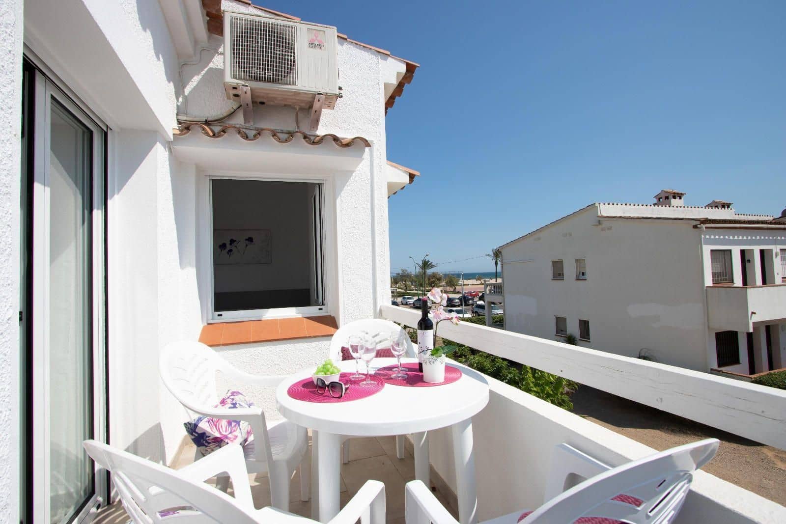 2 soveværelse Lejlighed til salg i Empuriabrava med garage - € 285.000 (Ref: 8816315)