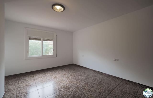 3 makuuhuone Asunto myytävänä paikassa Roses - 199 000 € (Ref: 8885042)