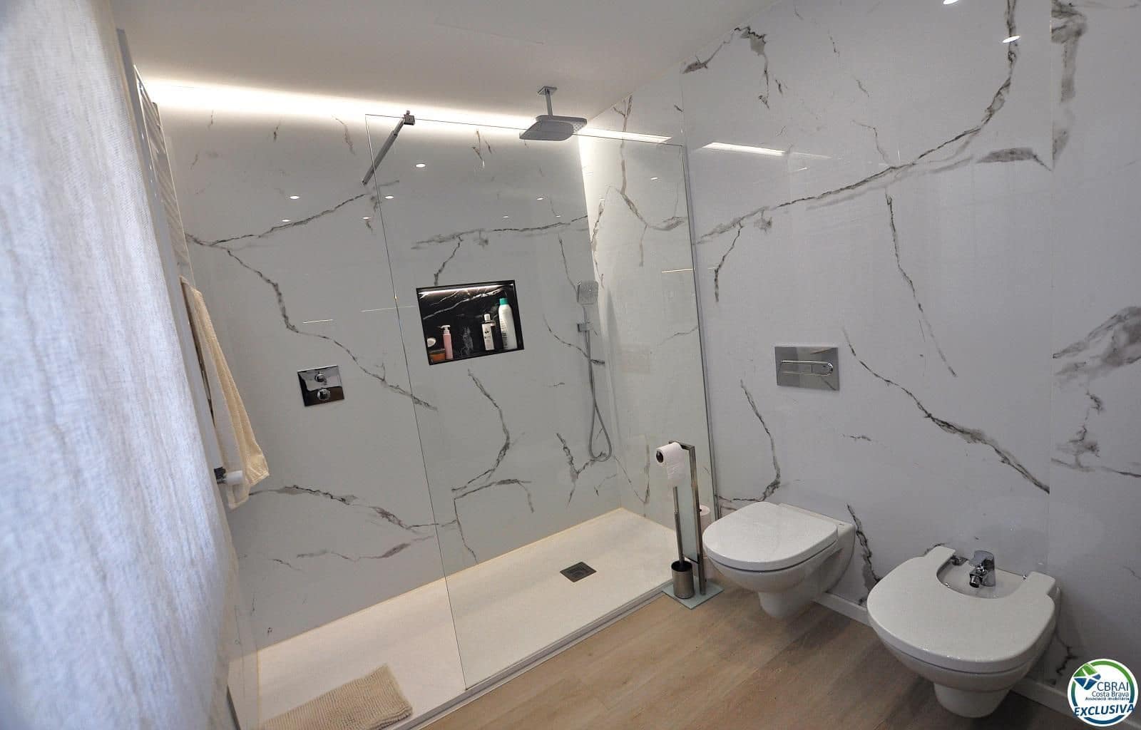 4 Zimmer Villa zu verkaufen in Roses mit Pool Garage - 598.000 € (Ref: 8885043)