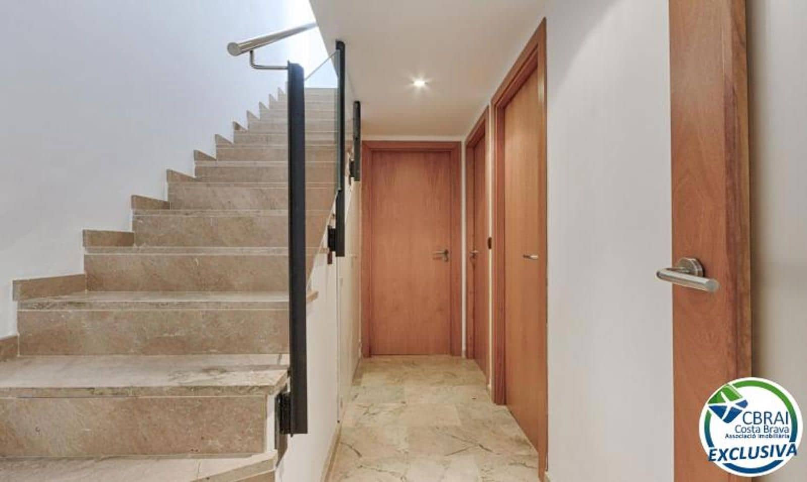 2 soveværelse Lejlighed til salg i Roses med swimmingpool garage - € 570.000 (Ref: 8903885)