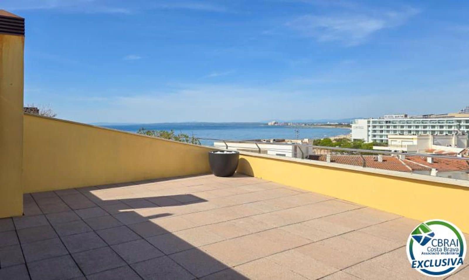 2 soveværelse Lejlighed til salg i Roses med swimmingpool garage - € 570.000 (Ref: 8903885)