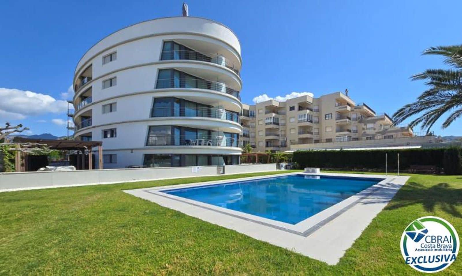 2 soveværelse Lejlighed til salg i Roses med swimmingpool garage - € 570.000 (Ref: 8903885)