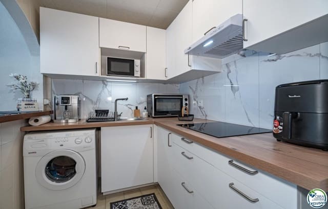 1 sypialnia Mieszkanie na sprzedaż w Empuriabrava, Castelló d'Empúries z basenem garażem - 159 000 € (Ref: 8907914)