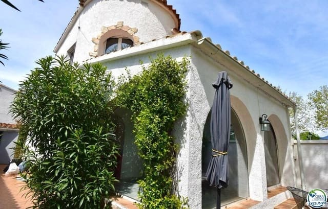 2 Zimmer Villa zu verkaufen in Empuriabrava, Castelló d'Empúries mit Garage - 405.000 € (Ref: 8941688)