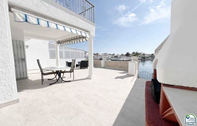 3 sypialnia Willa na sprzedaż w Empuriabrava, Castelló d'Empúries z garażem - 599 900 € (Ref: 8950953)