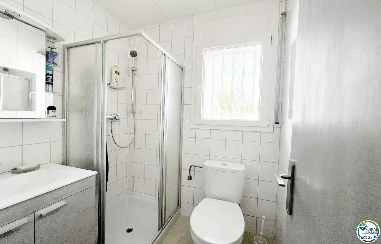 3 sypialnia Willa na sprzedaż w Empuriabrava z garażem - 599 900 € (Ref: 8950953)