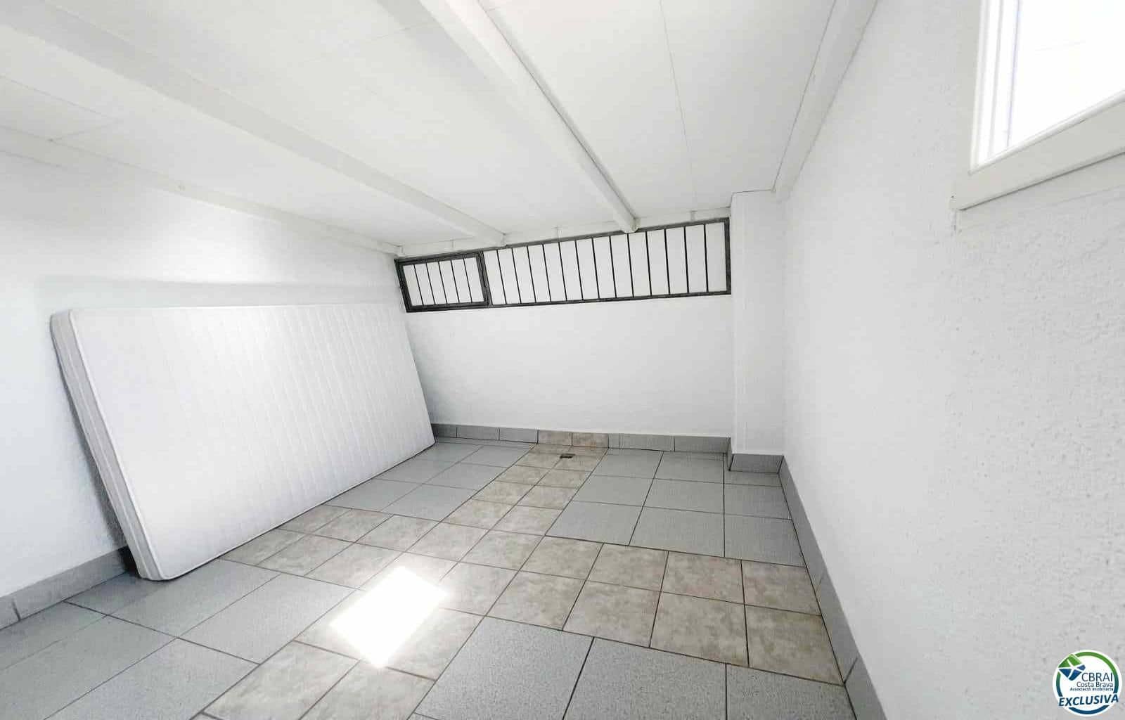 3 sypialnia Willa na sprzedaż w Empuriabrava z garażem - 599 900 € (Ref: 8950953)