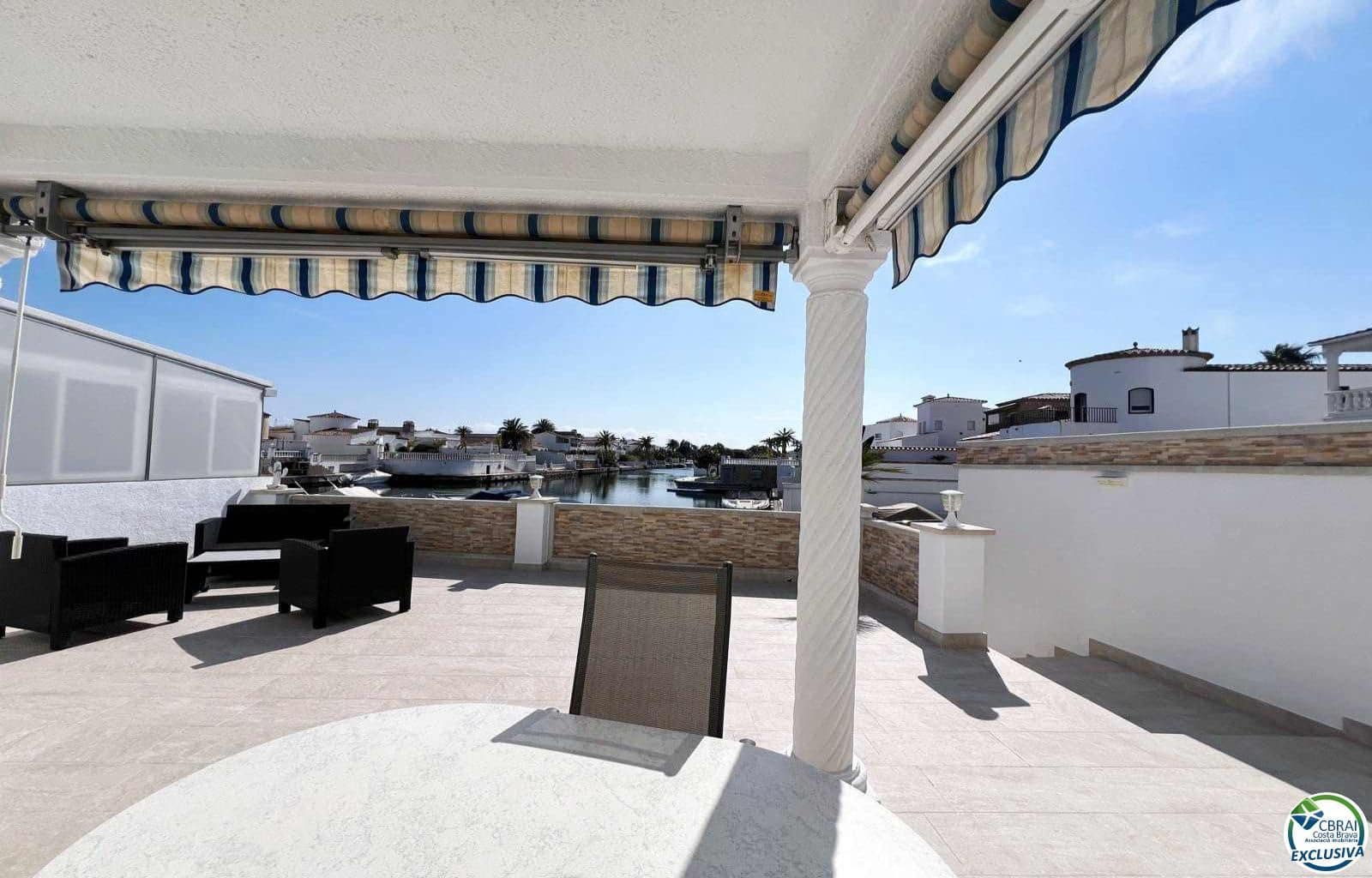 3 sypialnia Willa na sprzedaż w Empuriabrava z garażem - 599 900 € (Ref: 8950953)