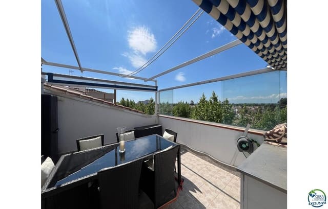 2 slaapkamer Flat te koop in Empuriabrava, Castelló d'Empúries met garage - € 219.000 (Ref: 8964359)