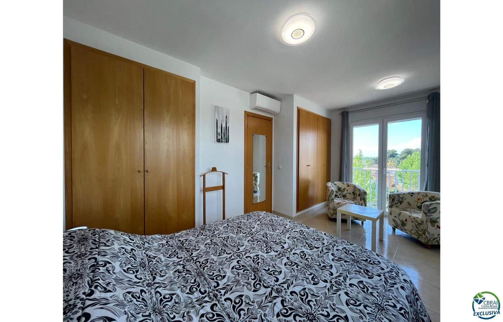 2 slaapkamer Flat te koop in Empuriabrava met garage - € 219.000 (Ref: 8964359)