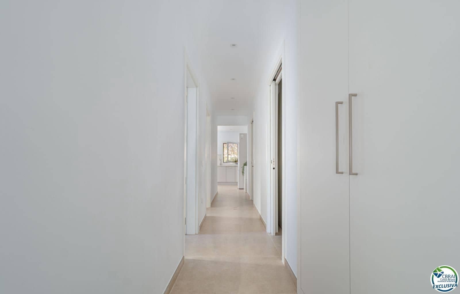 2 sypialnia Mieszkanie na sprzedaż w Roses - 279 000 € (Ref: 8981247)