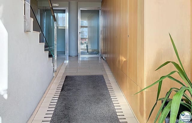 1 soveværelse Lejlighed til salg i Santa Margarida, Roses med swimmingpool - € 191.000 (Ref: 8983121)