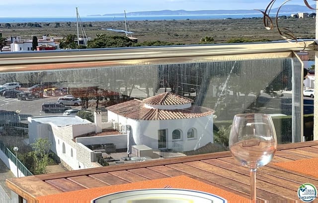 1 soveværelse Lejlighed til salg i Santa Margarida, Roses med swimmingpool - € 191.000 (Ref: 8983121)