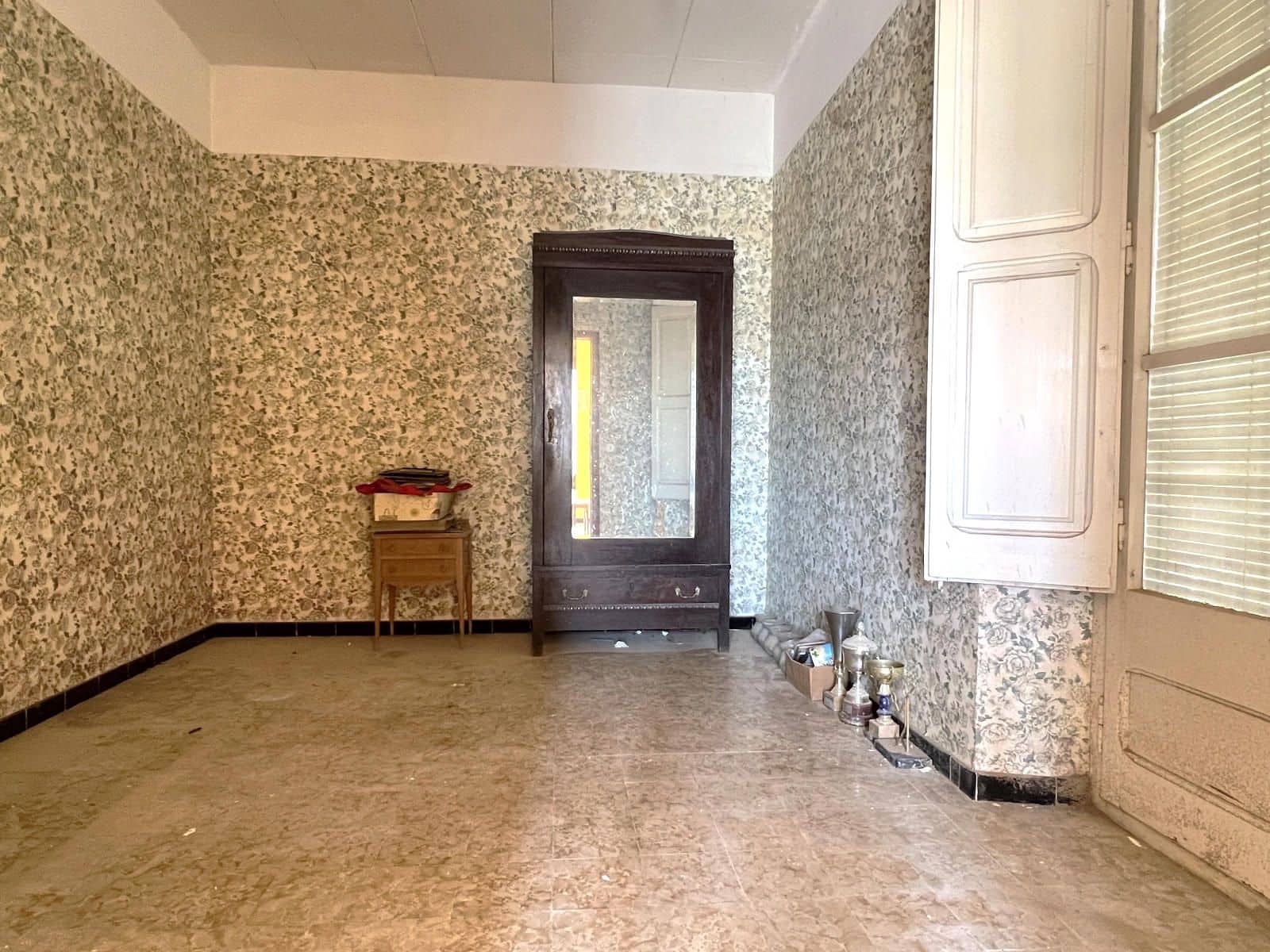 4 soverom Hus til salgs i L'Armentera med garasje - € 270 000 (Ref: 8990146)