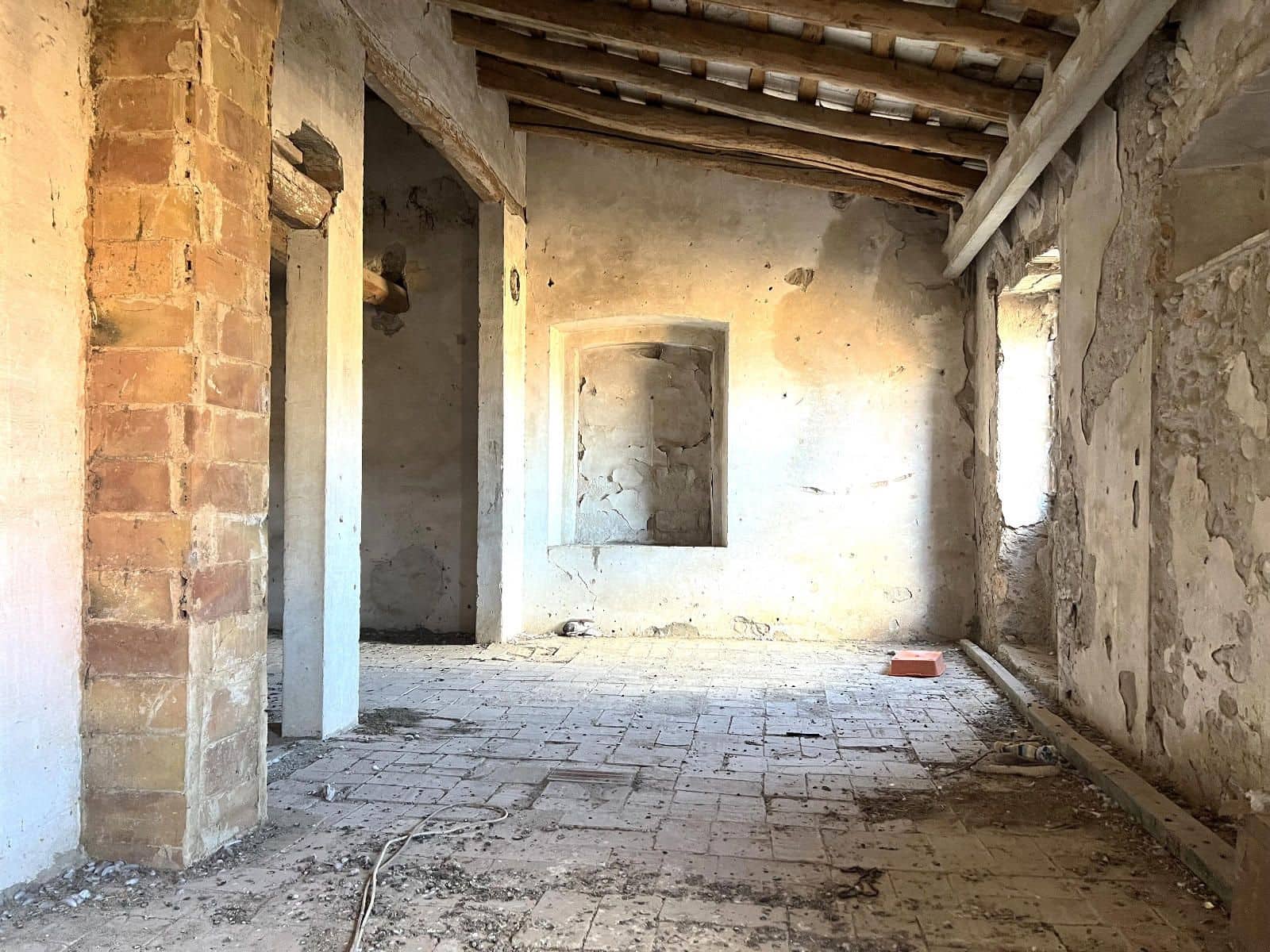 4 soverom Hus til salgs i L'Armentera med garasje - € 270 000 (Ref: 8990146)