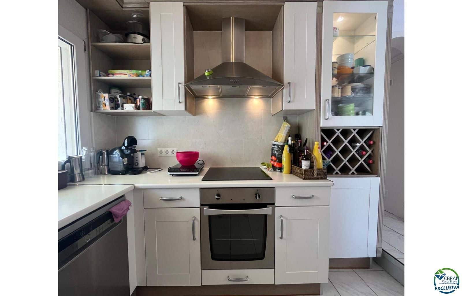 3 sypialnia Willa na sprzedaż w Empuriabrava z basenem garażem - 795 000 € (Ref: 9003887)