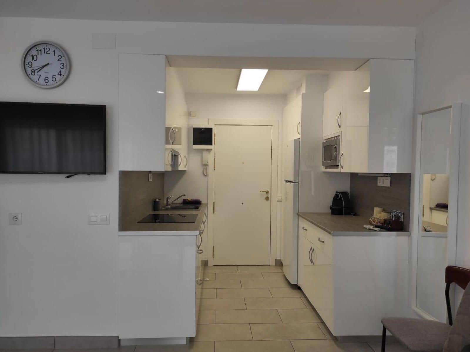 Flat te koop in Roses met zwembad - € 170.000 (Ref: 9019625)