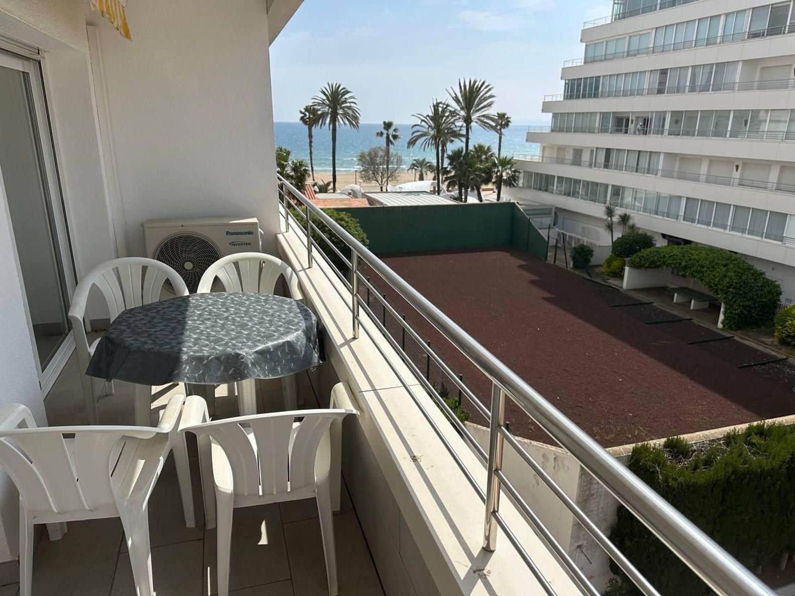 Flat te koop in Roses met zwembad - € 170.000 (Ref: 9019625)