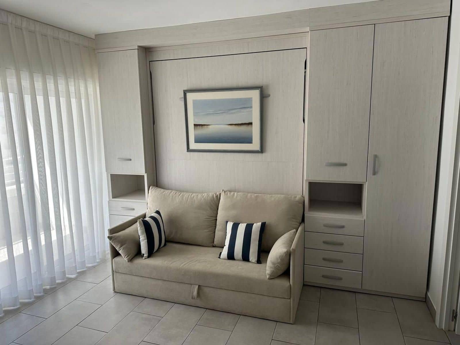 Flat te koop in Roses met zwembad - € 170.000 (Ref: 9019625)