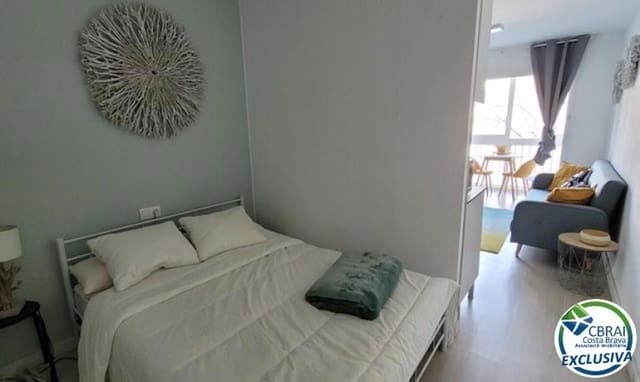 1 bedroom Flat for sale in Roses - € 116,000 (Ref: 9058160)