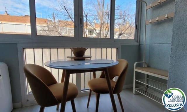 1 soverom Leilighet til salgs i Roses - € 105 000 (Ref: 9058160)