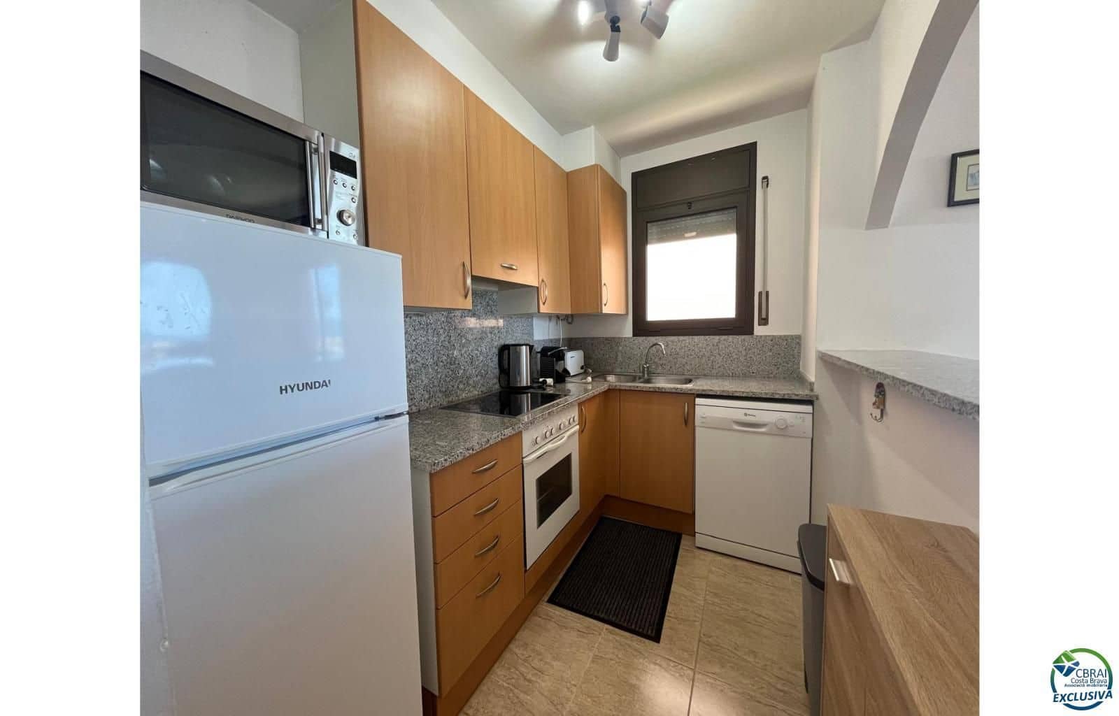 2 bedroom Flat for sale in Empuriabrava with garage - € 349,000 (Ref: 9072014)