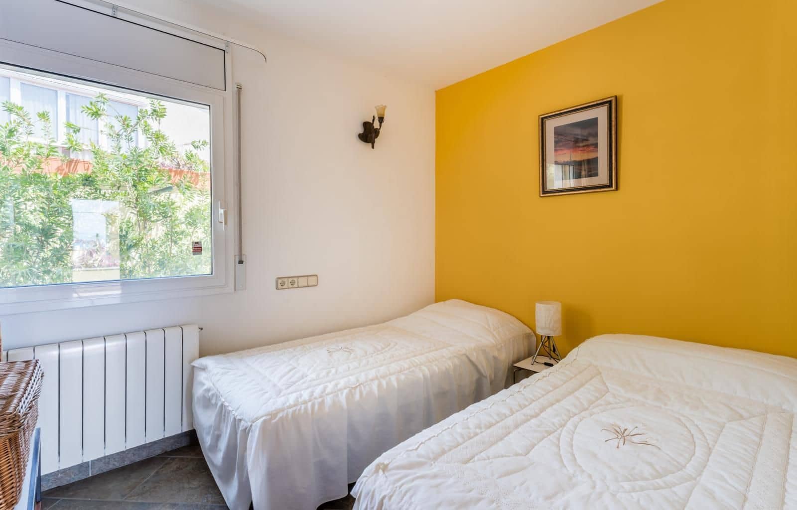 5 soverom Villa til salgs i El Mas Fumats med svømmebasseng garasje - € 749 000 (Ref: 9085920)