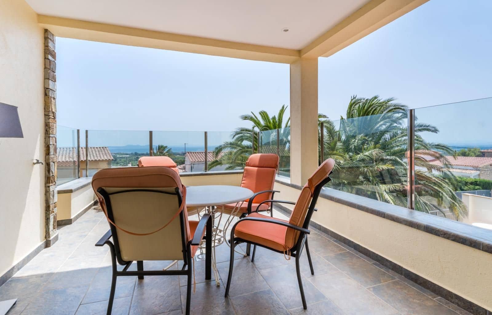 5 soverom Villa til salgs i El Mas Fumats med svømmebasseng garasje - € 749 000 (Ref: 9085920)