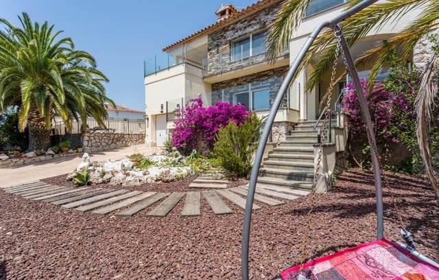 5 soverom Villa til salgs i El Mas Fumats, Roses med svømmebasseng garasje - € 749 000 (Ref: 9085920)