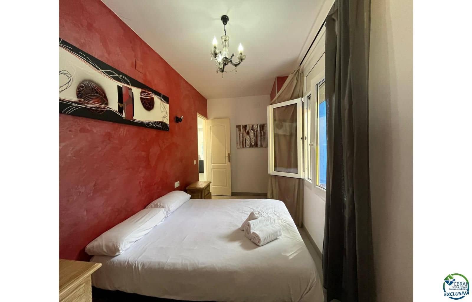 4 soverom Villa til salgs i Empuriabrava med svømmebasseng garasje - € 549 000 (Ref: 9101275)