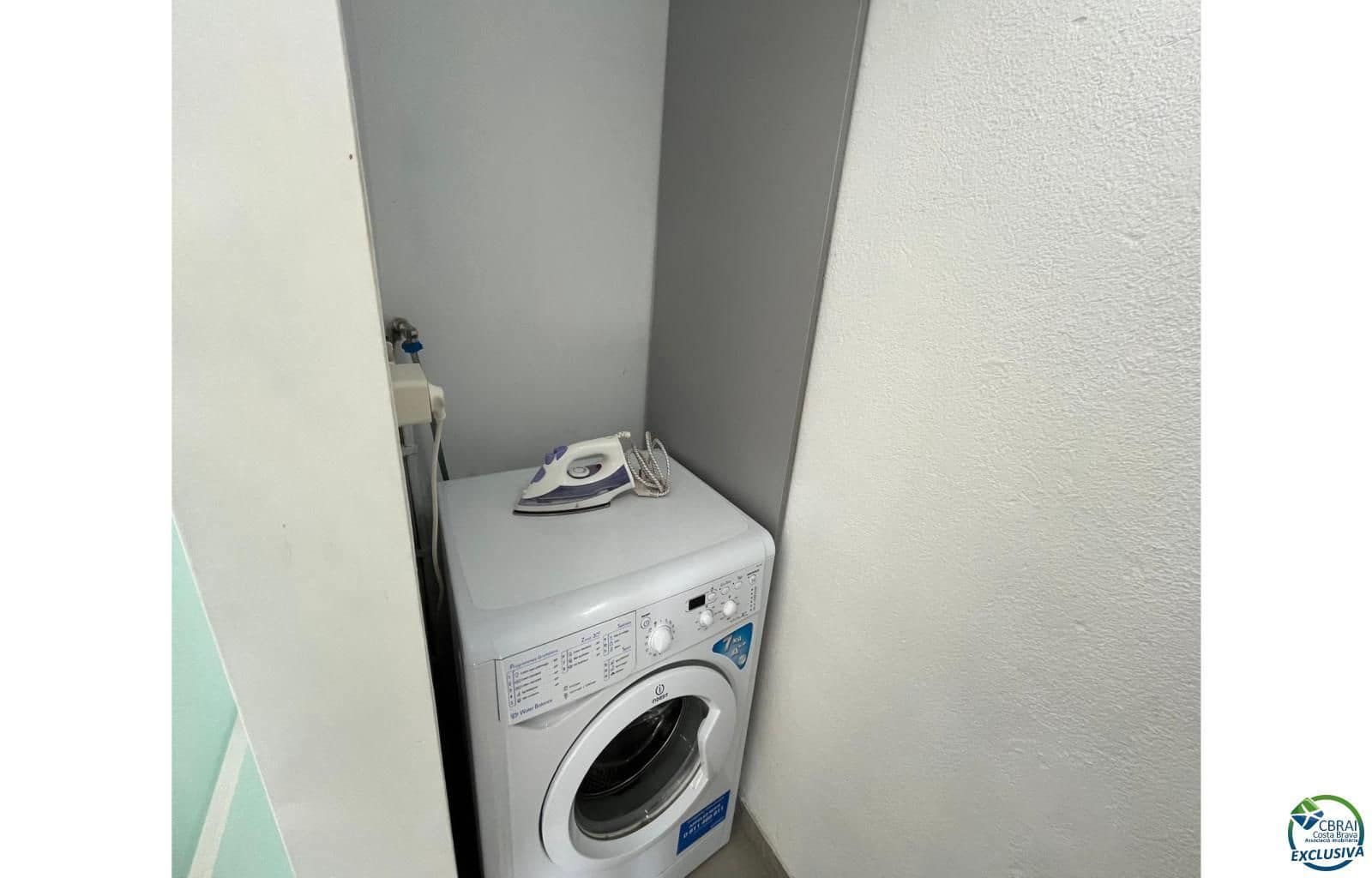 4 soverom Villa til salgs i Empuriabrava med svømmebasseng garasje - € 549 000 (Ref: 9101275)